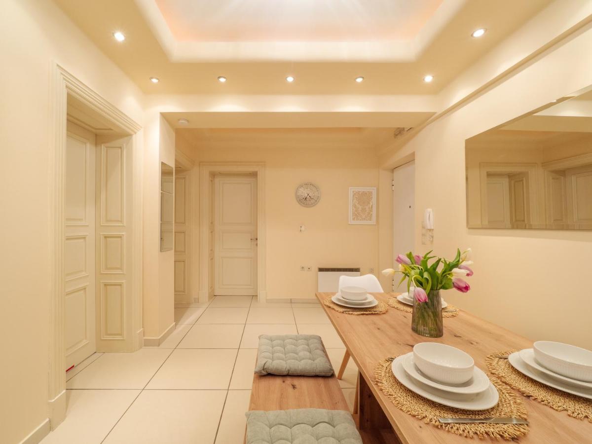 Aura Elegant Apartment Near Garitsa Bay Análipsis 외부 사진