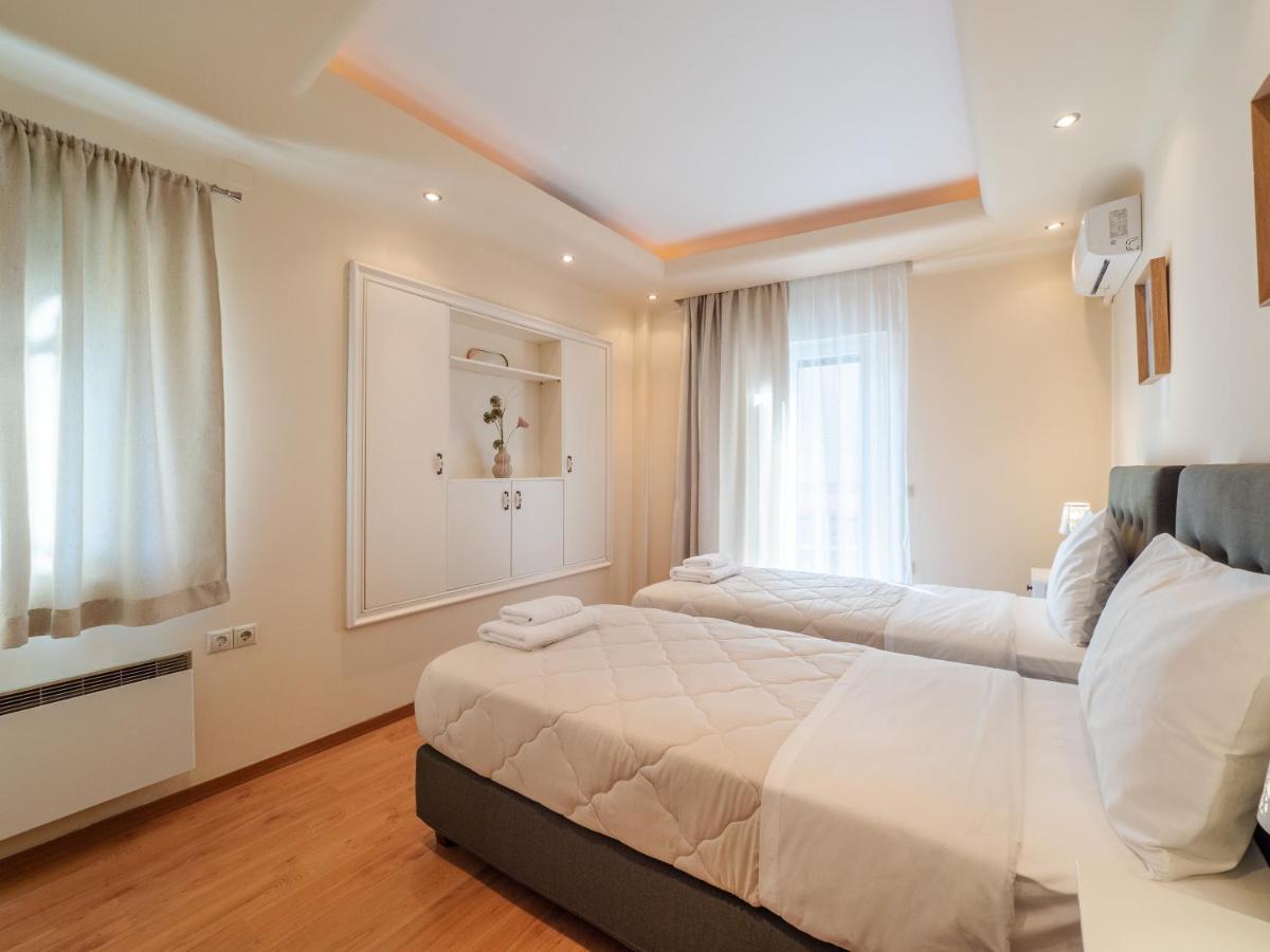 Aura Elegant Apartment Near Garitsa Bay Análipsis 외부 사진