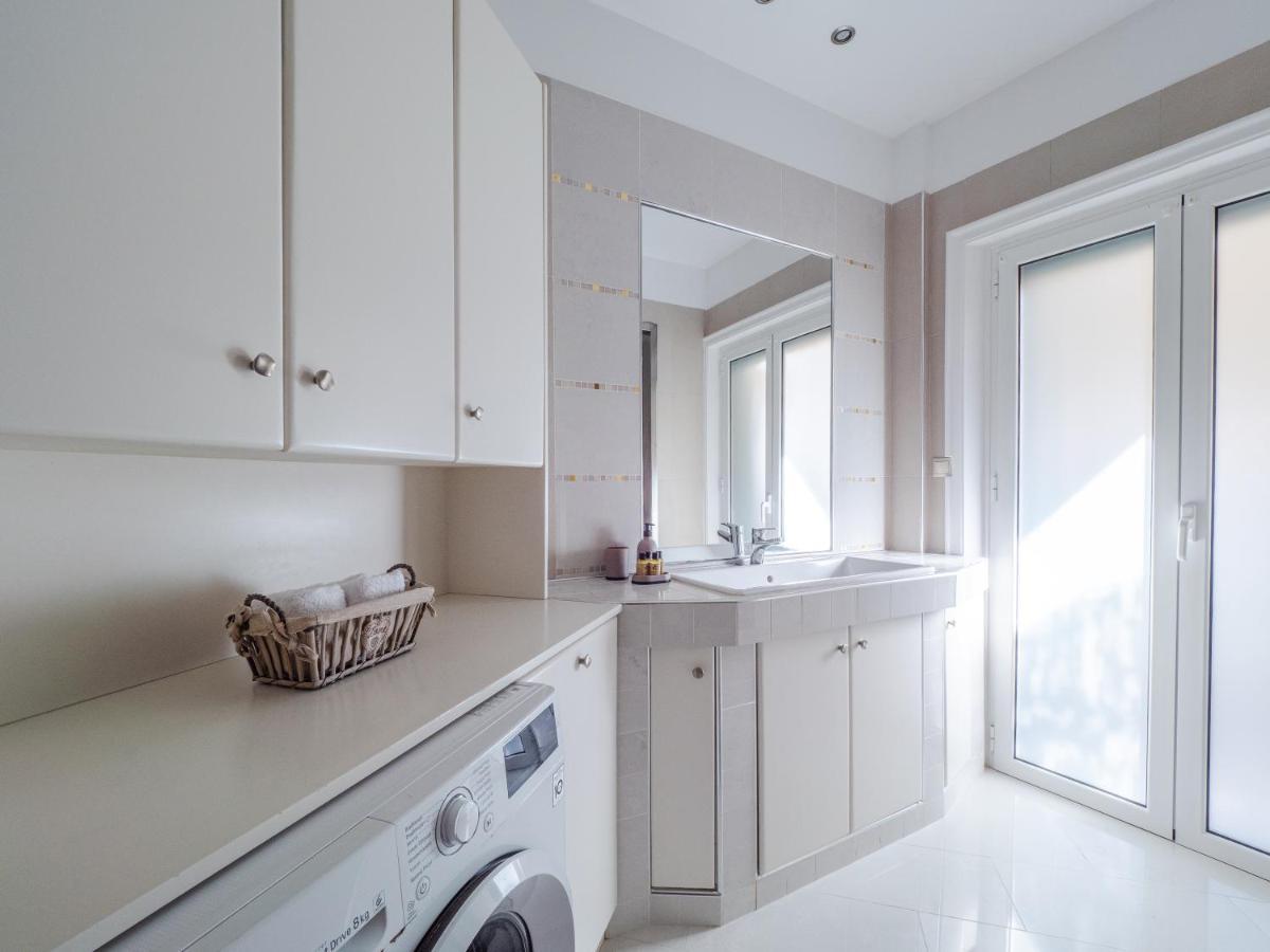 Aura Elegant Apartment Near Garitsa Bay Análipsis 외부 사진