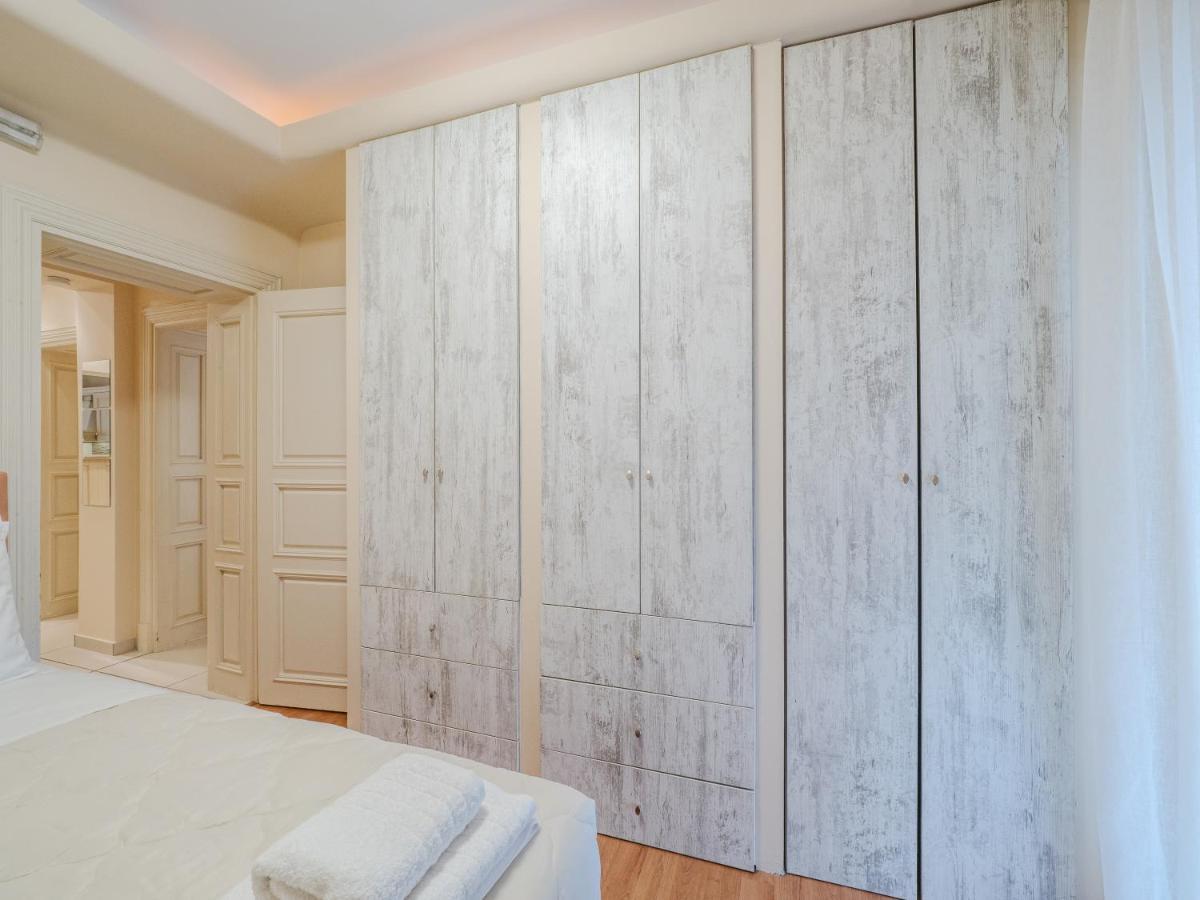 Aura Elegant Apartment Near Garitsa Bay Análipsis 외부 사진